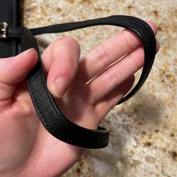 Michael Kors Large Saffiano handbag - Picture 4 of 10